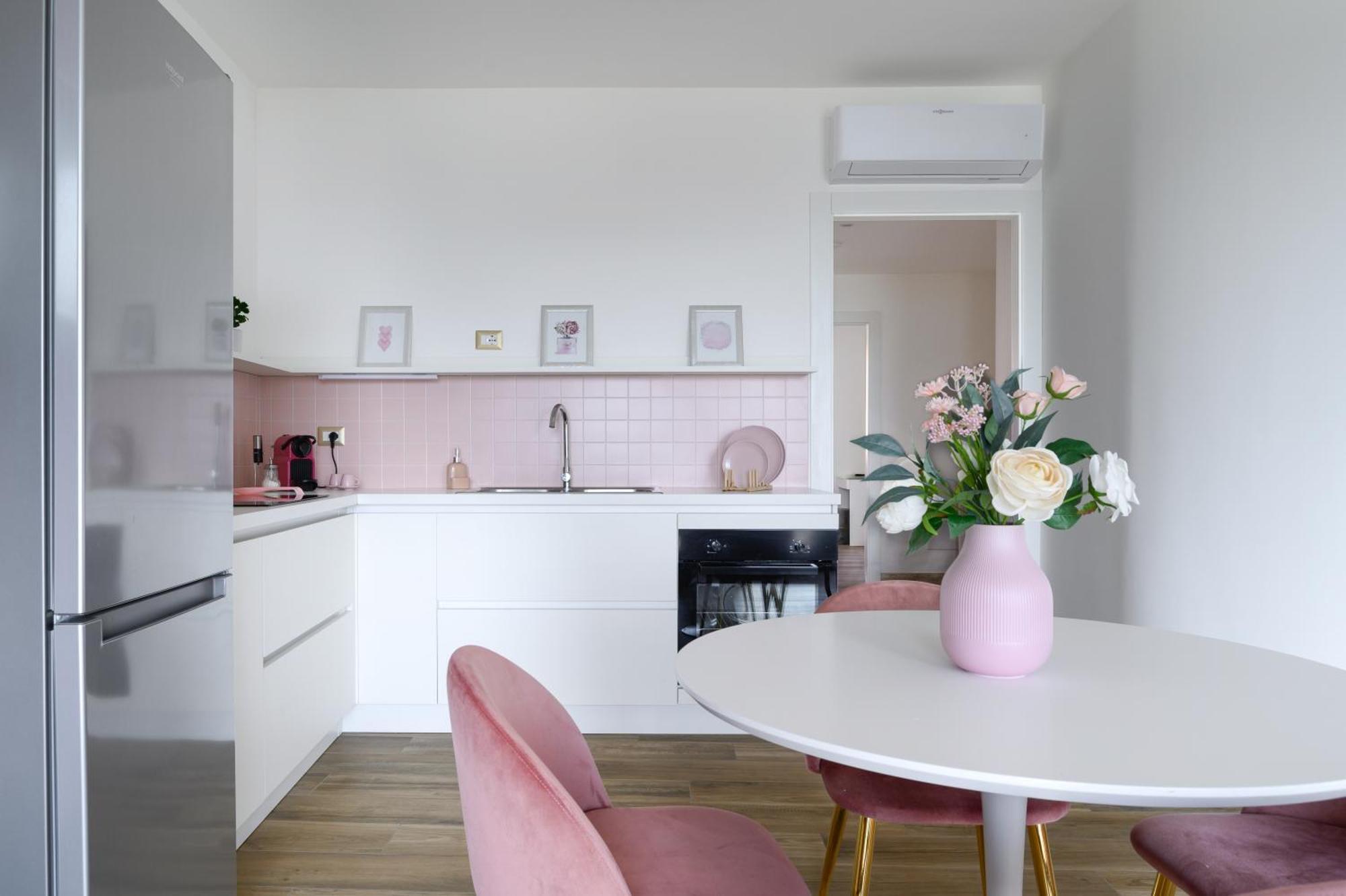 Casa Vacanze Maddalena - Palazzetto Sul Lago - Diamante Rosa Marta Exteriör bild
