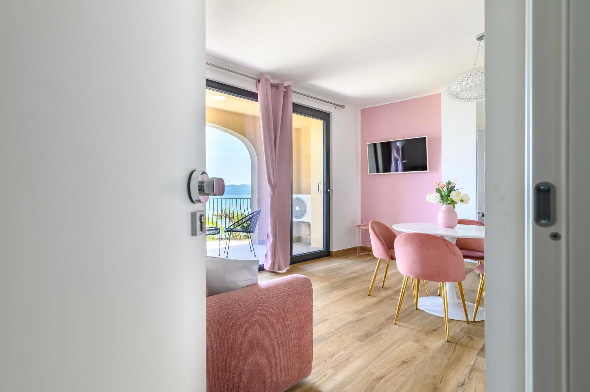 Casa Vacanze Maddalena - Palazzetto Sul Lago - Diamante Rosa Marta Exteriör bild