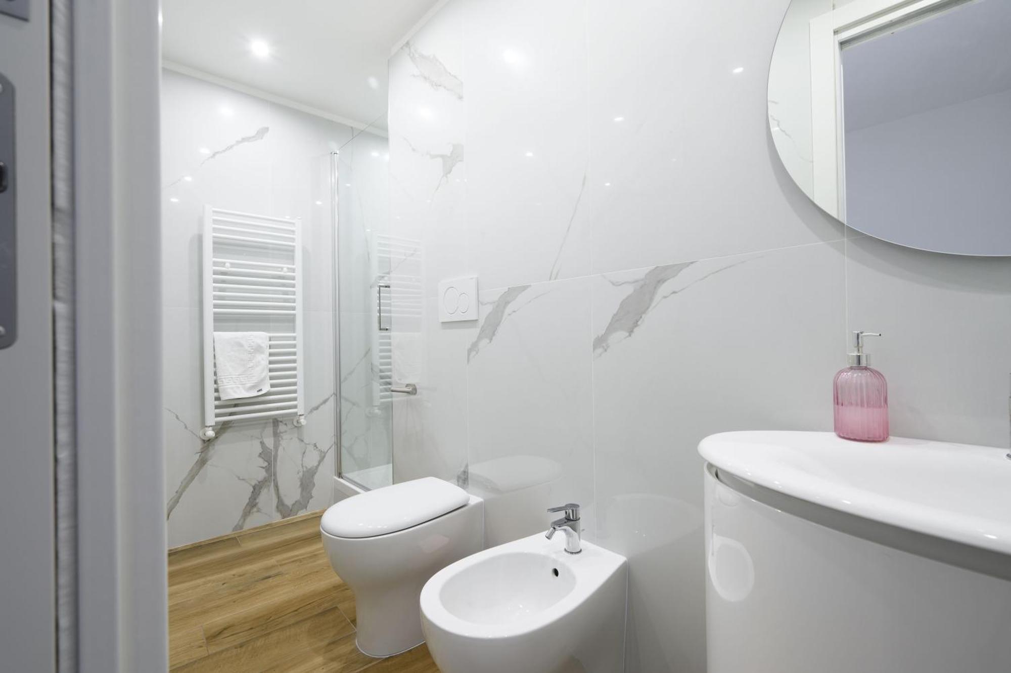 Casa Vacanze Maddalena - Palazzetto Sul Lago - Diamante Rosa Marta Exteriör bild
