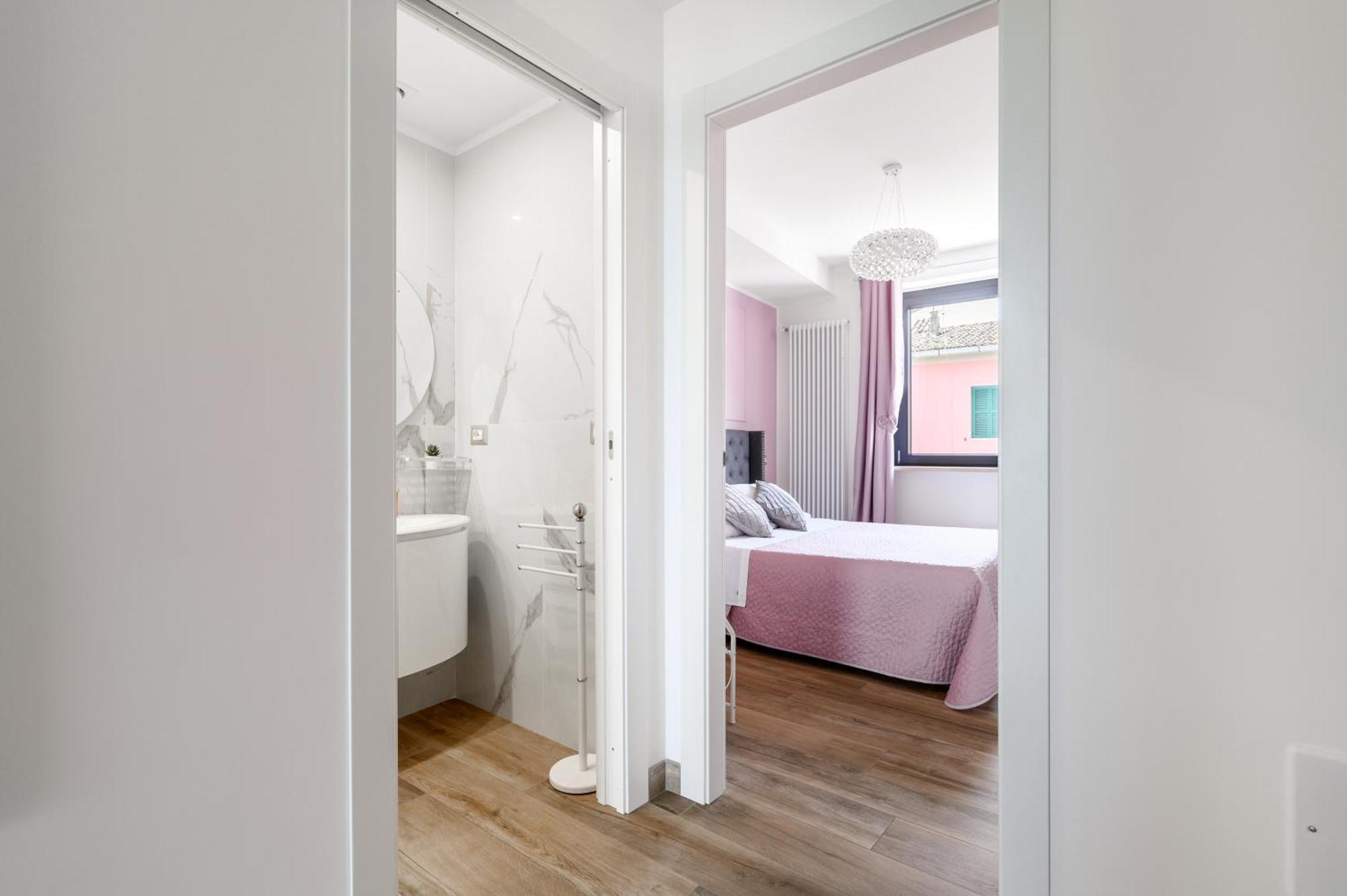 Casa Vacanze Maddalena - Palazzetto Sul Lago - Diamante Rosa Marta Exteriör bild