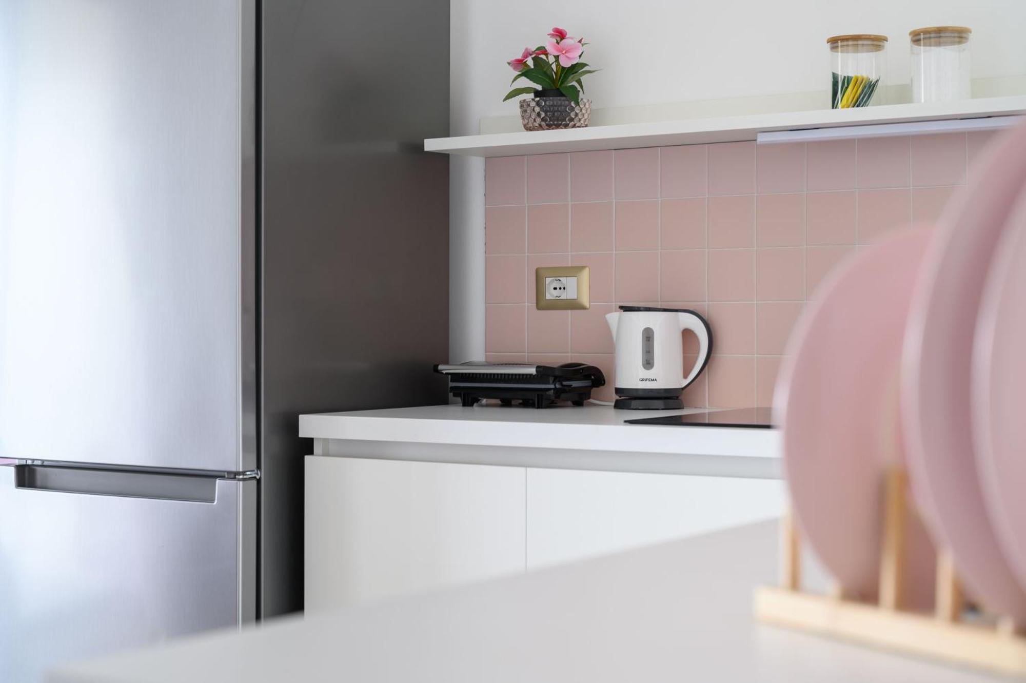 Casa Vacanze Maddalena - Palazzetto Sul Lago - Diamante Rosa Marta Exteriör bild